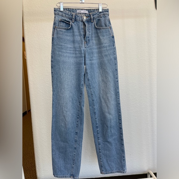 Zara High Waisted Mom Jeans Size 0 - Picture 2 of 9